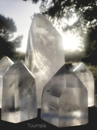 Cristal de roche au levé du soleil lors d'un stage de chamanisme dans les Landes